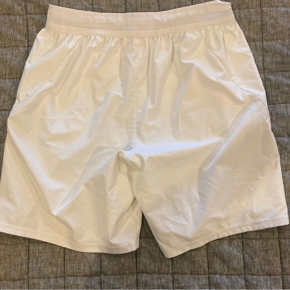 White Nike dry fit tennis shorts size large - Picture 6 of 6
